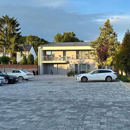Linden Apartman 104 - Adults Only Mosonmagyaróvár Zewnętrze zdjęcie